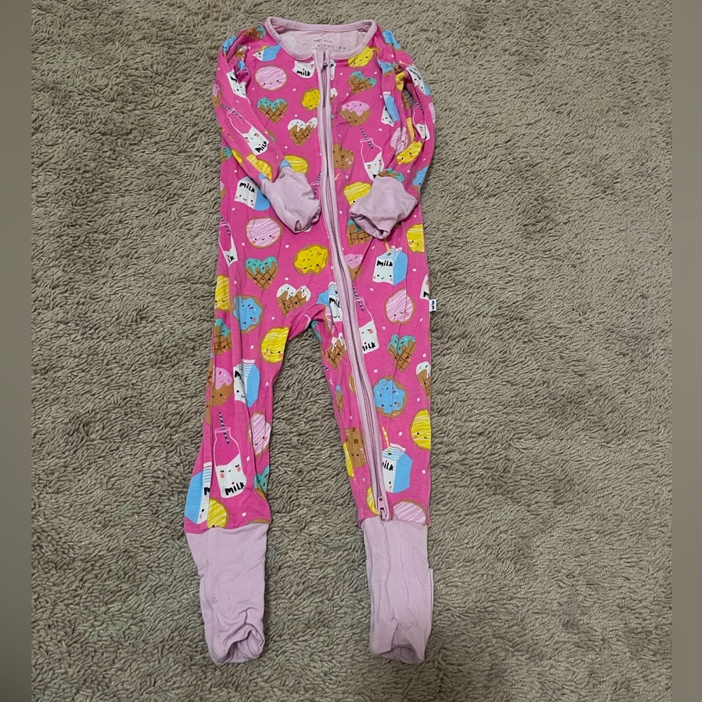 Milk and cookies little sleepies 12-18 month zippy